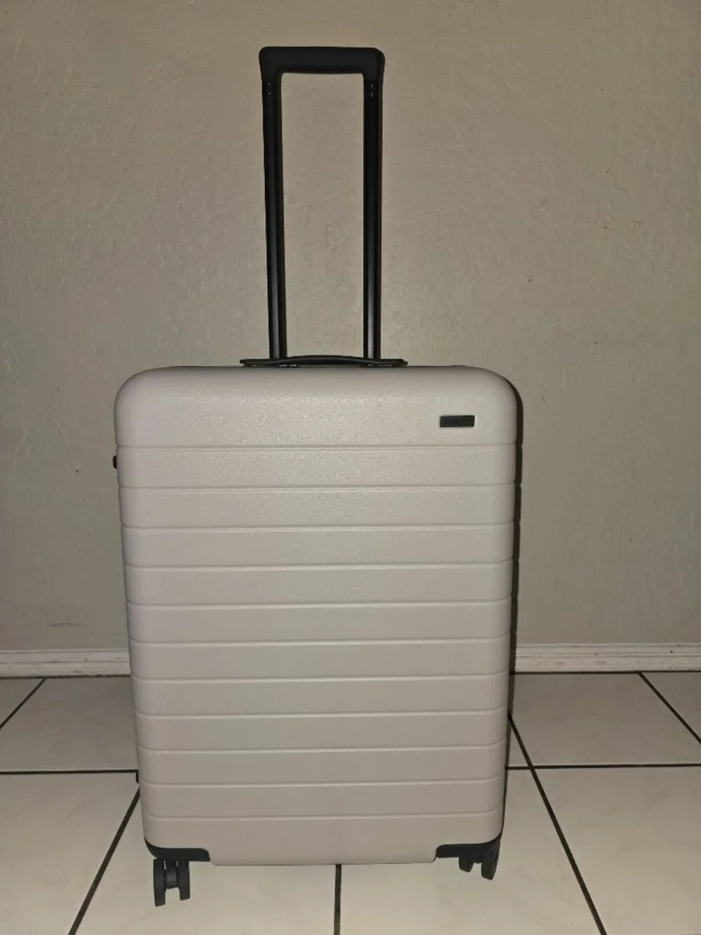 Away Medium Checked Luggage Hard Shell Suitcase with Spinner Wheels CLOUD GRAY